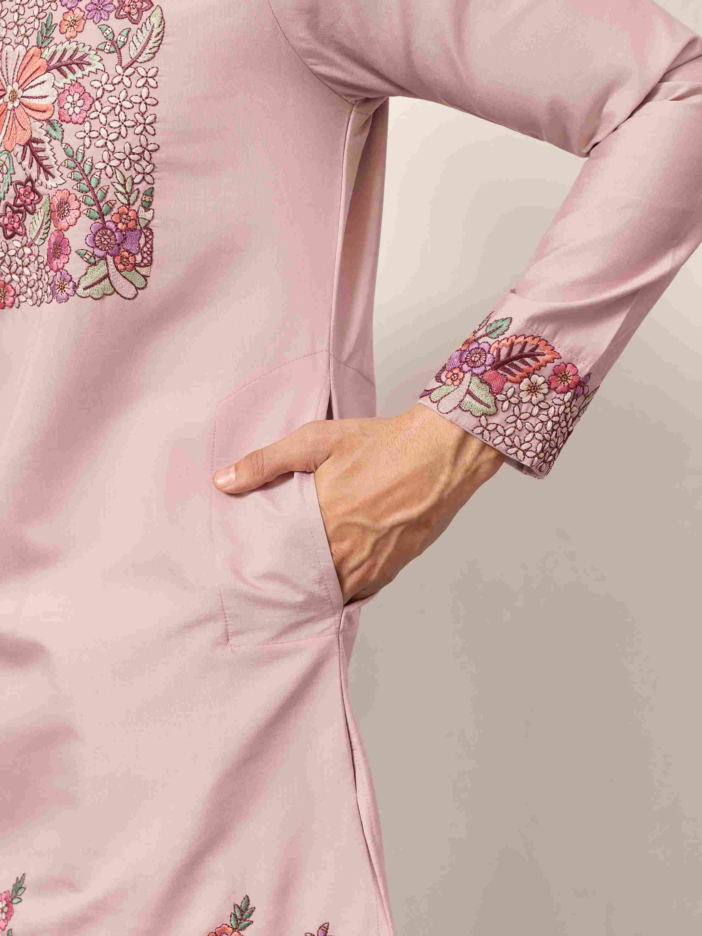 Stylish Dusty Pink Kurta Pant Set for Festive Occasions