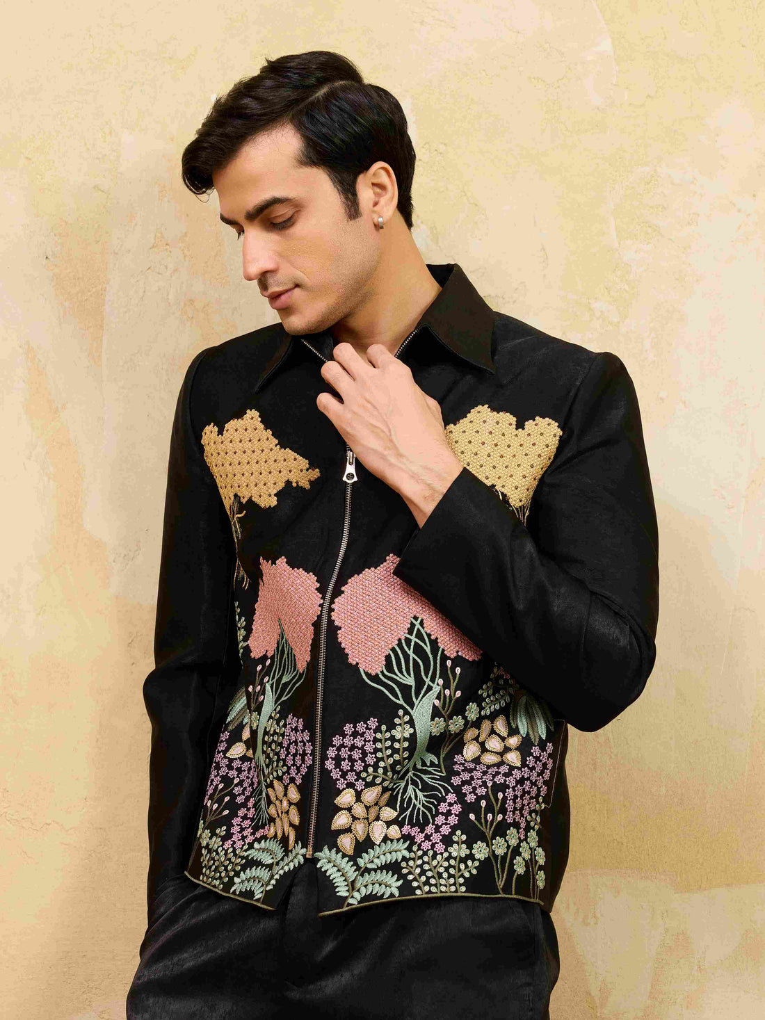 Black jaket Velvet Wedding Bomber Suit for Mens Wear
