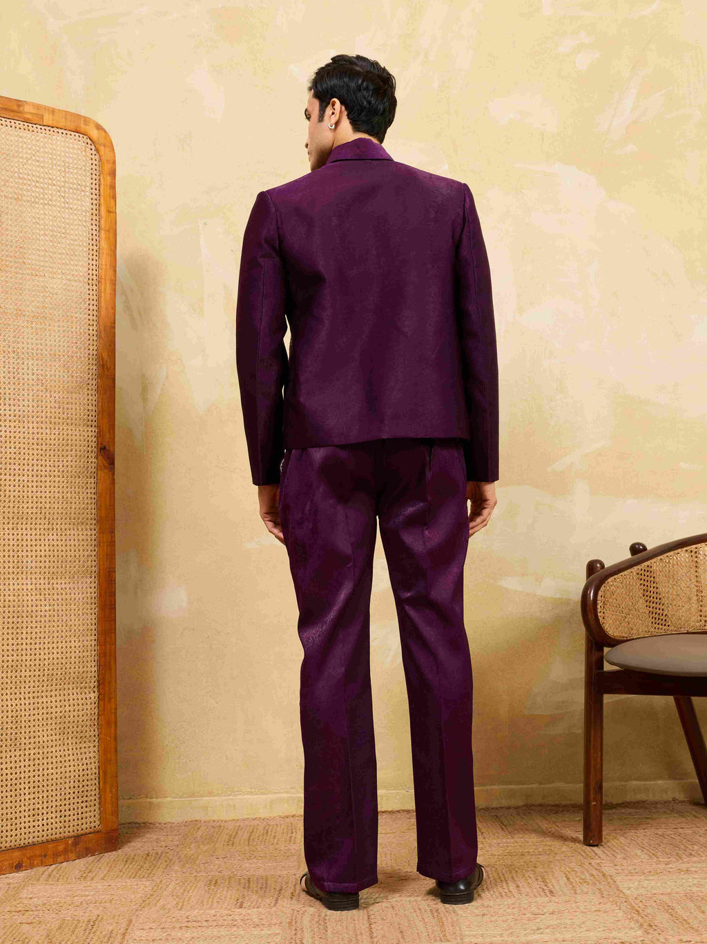 Stylish Wine Embroidery Bomber Jacket with Matching Pants for Mens Wear