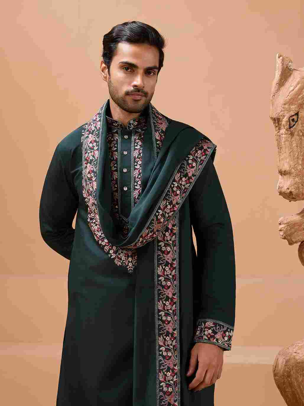 Perfect Green Festival Special Kurta with Dupatta for Mens